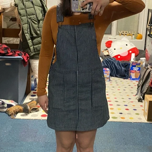 Altar’d State Overall Dress. Size S. Comfy fabric and only worn 3-4 times! - Picture 4 of 7